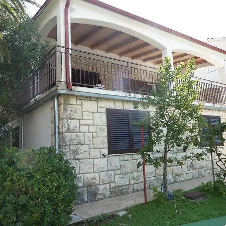 Apartments By The Sea Seget Vranjica, Trogir - 976 * Seget Vranjica