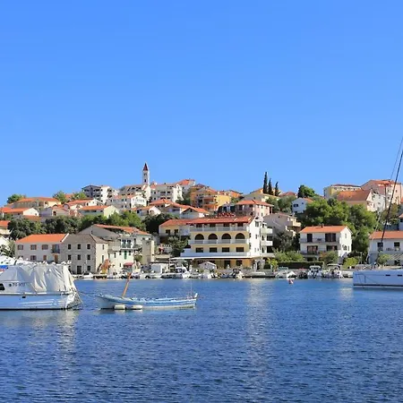 Apartments By The Sea Seget Vranjica, Trogir - 976
