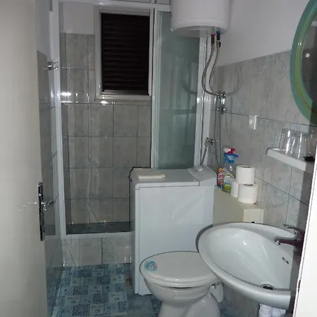 Apartment Apartments By The Sea Seget Vranjica, Trogir - 976 *